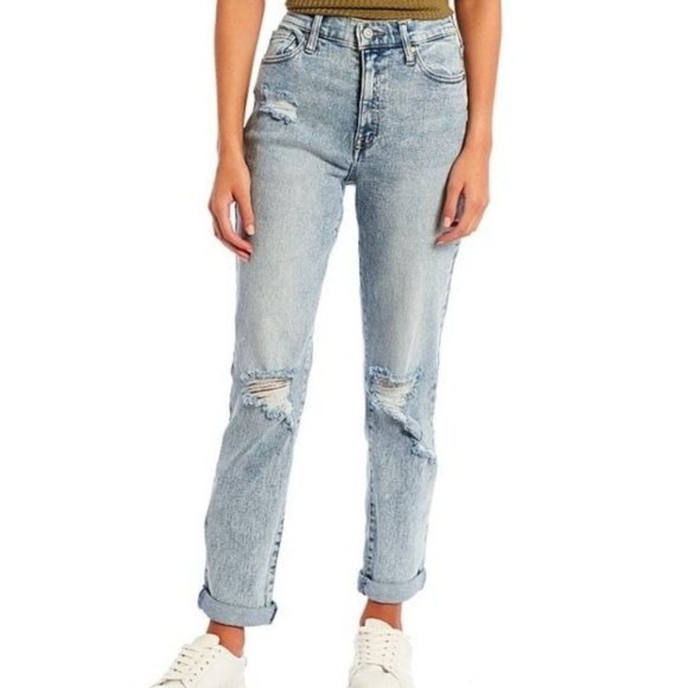 NWT Celebrity PinkHigh Rise Rolled Hem Destructed Mom Jeans Size 11‎